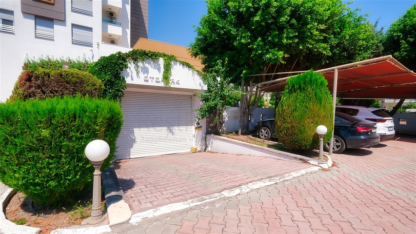 شقة 4 + 1 في منطقة جيرسو الصغيرة - كونيالتي