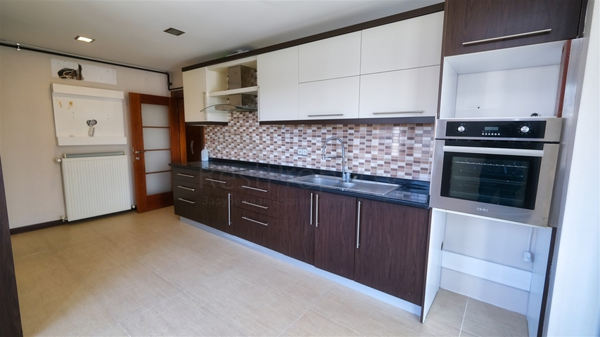 شقة 4 + 1 في منطقة جيرسو الصغيرة - كونيالتي