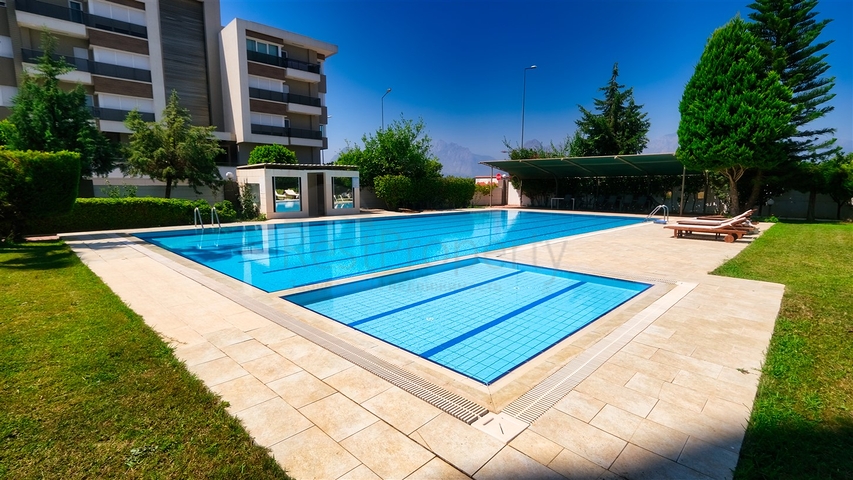 شقة 4 + 1 في منطقة جيرسو الصغيرة - كونيالتي