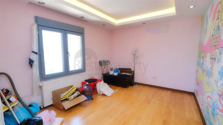 شقة 4 + 1 في منطقة جيرسو الصغيرة - كونيالتي