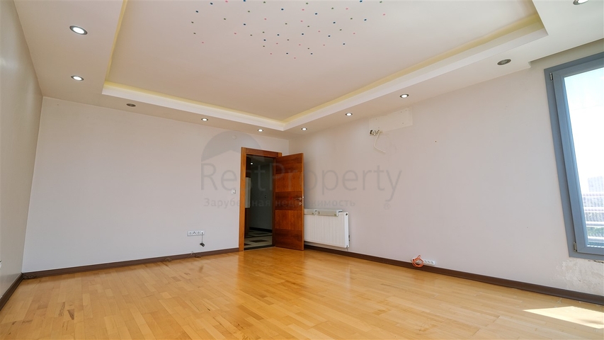 شقة 4 + 1 في منطقة جيرسو الصغيرة - كونيالتي