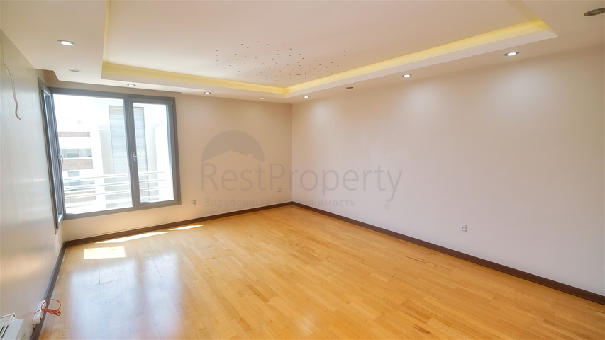 شقة 4 + 1 في منطقة جيرسو الصغيرة - كونيالتي