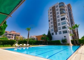 شقة 4 + 1 في منطقة جيرسو الصغيرة - كونيالتي