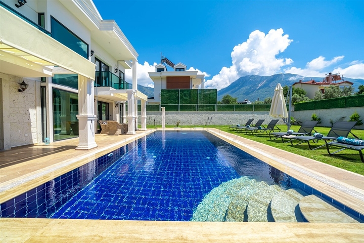 فيلا في منطقة فتحية