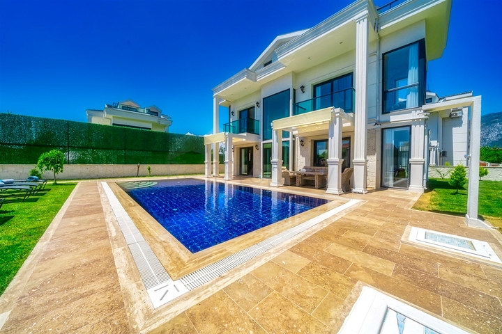 فيلا في منطقة فتحية