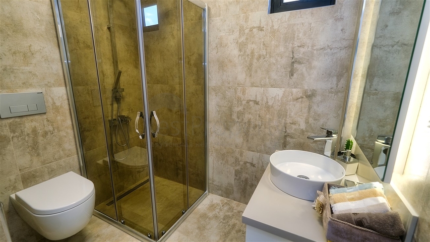 شقة 2 + 1 في منطقة ارابسويو الصغيرة - انطاليا