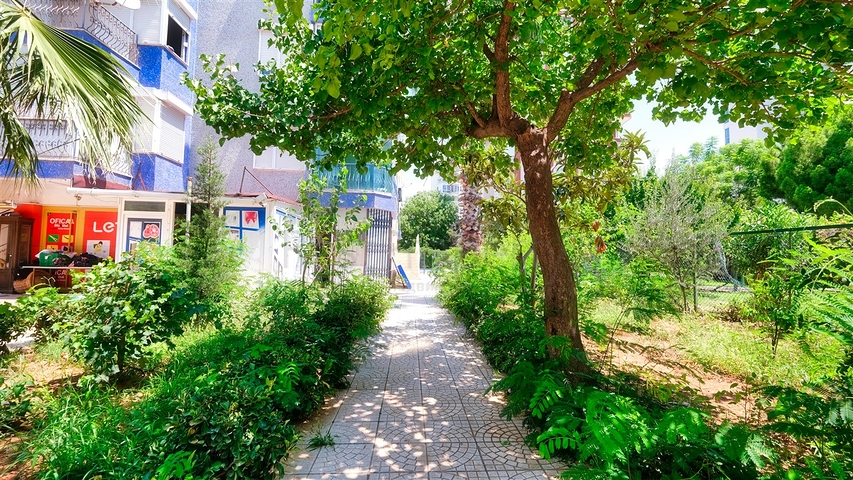 شقة 2 + 1 في منطقة ارابسويو الصغيرة - انطاليا