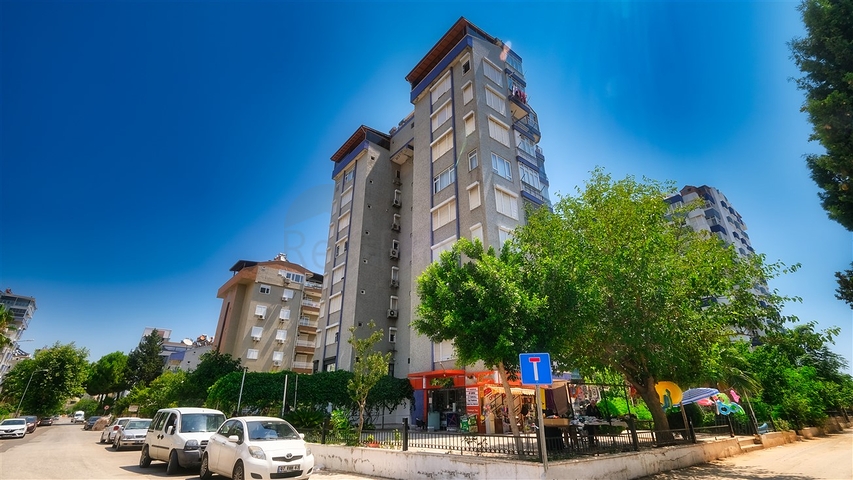 شقة 2 + 1 في منطقة ارابسويو الصغيرة - انطاليا