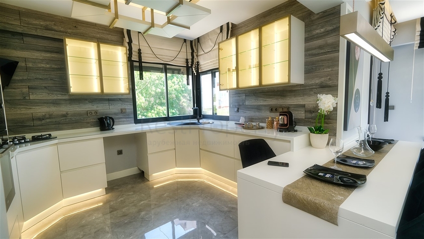 شقة 2 + 1 في منطقة ارابسويو الصغيرة - انطاليا