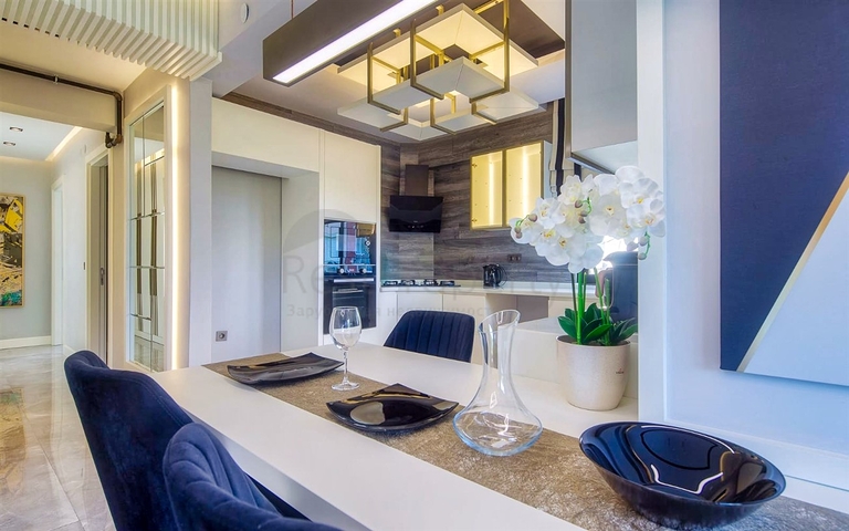 شقة 2 + 1 في منطقة ارابسويو الصغيرة - انطاليا