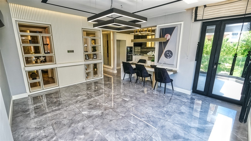 شقة 2 + 1 في منطقة ارابسويو الصغيرة - انطاليا