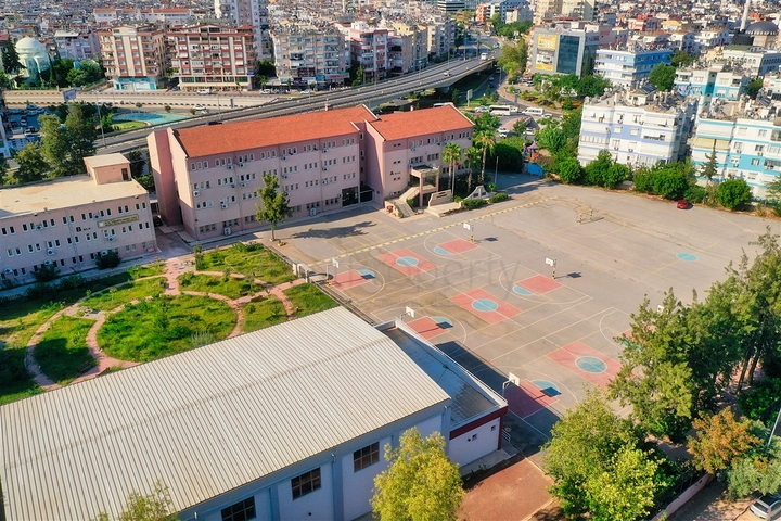 شقة 2 + 1 في وسط انطاليا