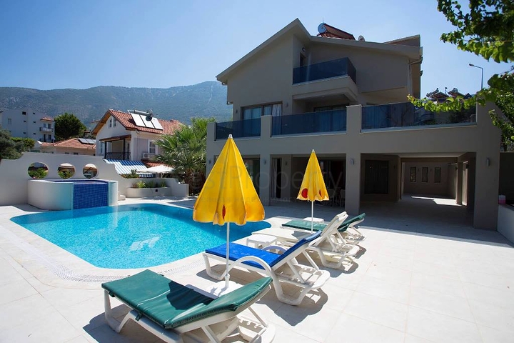 فيلا في أوفاجيك - فتحية