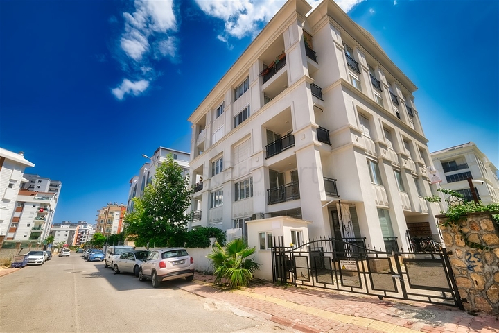 شقة 3 + 1 في منطقة كونيالتي - انطاليا