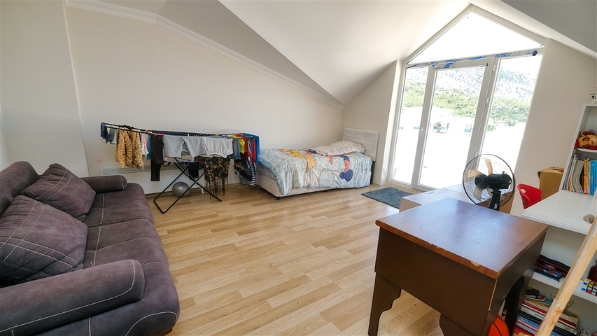 شقة 3 + 1 في منطقة كونيالتي - انطاليا