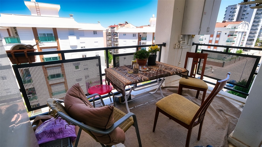 شقة 3 + 1 في منطقة كونيالتي - انطاليا