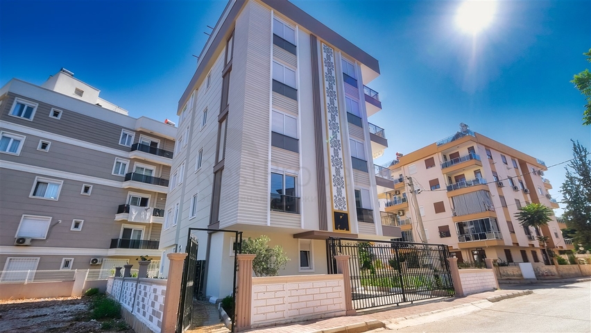 شقق 1 + 1 ، 2 + 1 في منطقة كيزيلاريك - أنطاليا