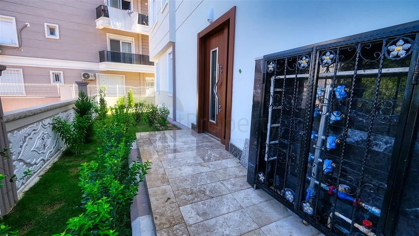 شقق 1 + 1 ، 2 + 1 في منطقة كيزيلاريك - أنطاليا