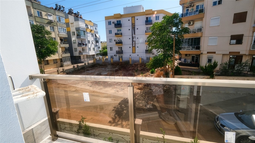 شقق 1 + 1 ، 2 + 1 في منطقة كيزيلاريك - أنطاليا