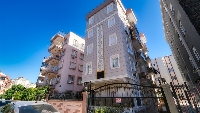 شقق 1 + 1 ، 2 + 1 في منطقة كيزيلاريك - أنطاليا