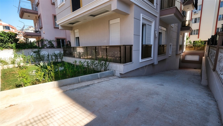 شقق 1 + 1 ، 2 + 1 في منطقة كيزيلاريك - أنطاليا