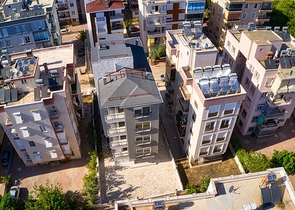 شقق 1 + 1 ، 2 + 1 في منطقة كيزيلاريك - أنطاليا