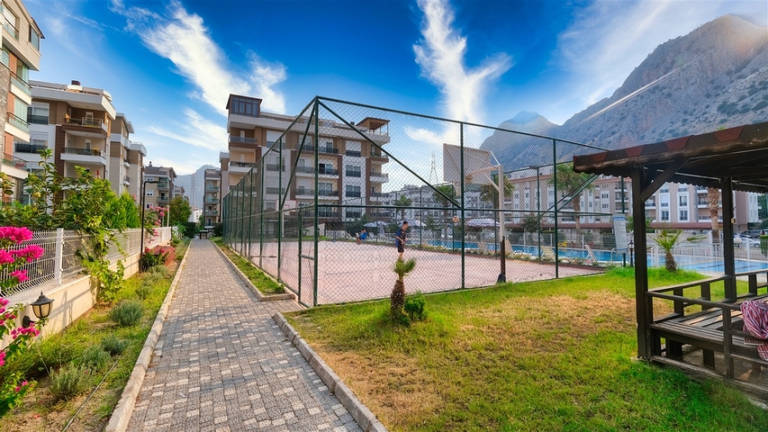 شقة 2 + 1 في منطقة هورما الصغيرة - أنطاليا