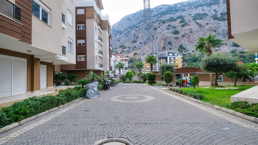 شقة 2 + 1 في منطقة هورما الصغيرة - أنطاليا