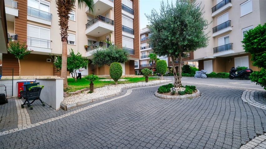 شقة 2 + 1 في منطقة هورما الصغيرة - أنطاليا