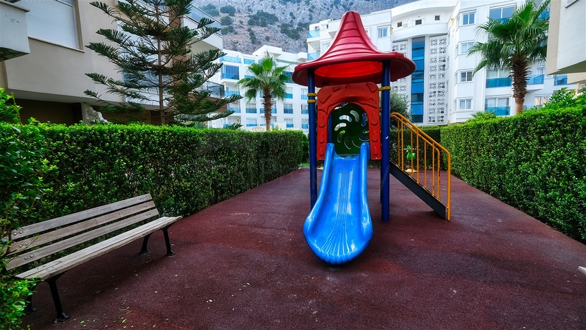 شقة 2 + 1 في منطقة هورما الصغيرة - أنطاليا