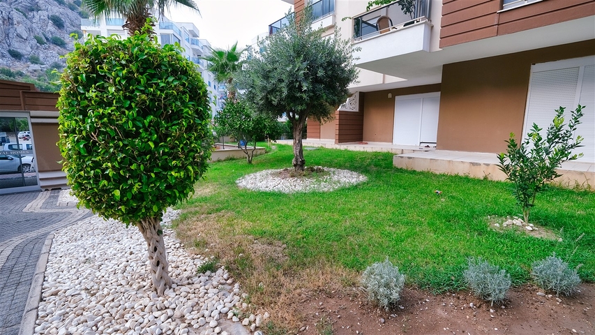 شقة 2 + 1 في منطقة هورما الصغيرة - أنطاليا