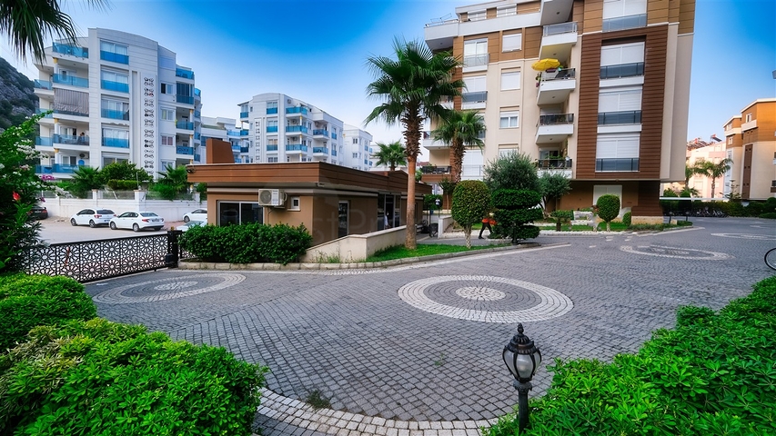 شقة 2 + 1 في منطقة هورما الصغيرة - أنطاليا