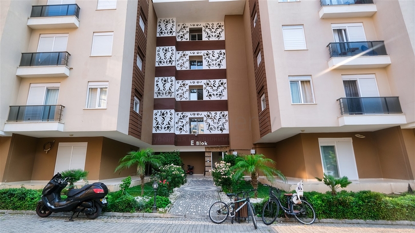 شقة 2 + 1 في منطقة هورما الصغيرة - أنطاليا