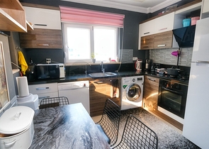 شقة 2 + 1 في منطقة هورما الصغيرة - أنطاليا