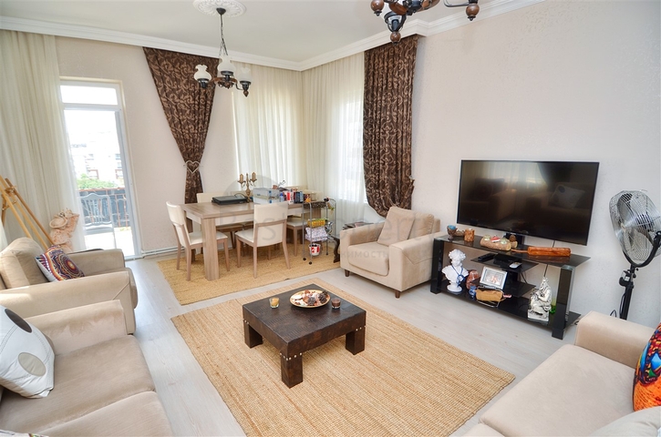 شقة 3 + 1 في منطقة هورما الصغيرة - أنطاليا