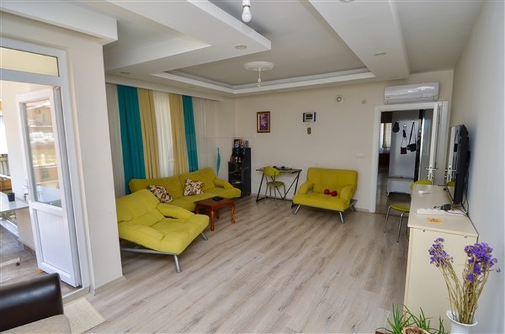 شقة 3 + 1 في منطقة ينيغون الصغيرة بوسط المدينة - أنطاليا