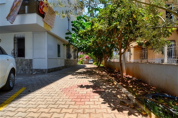 شقة 3 + 1 في منطقة ينيغون الصغيرة بوسط المدينة - أنطاليا