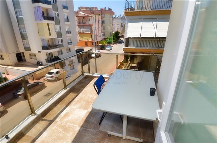 شقة 3 + 1 في منطقة ينيغون الصغيرة بوسط المدينة - أنطاليا