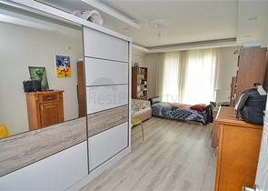 شقة 3 + 1 في منطقة ينيغون الصغيرة بوسط المدينة - أنطاليا