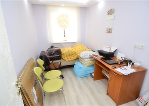 شقة 3 + 1 في منطقة ينيغون الصغيرة بوسط المدينة - أنطاليا