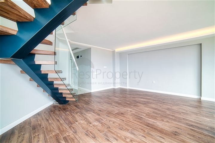 شقة بإطلالة رائعة على البحر في منطقة تشاغلايان الصغيرة - أنطاليا