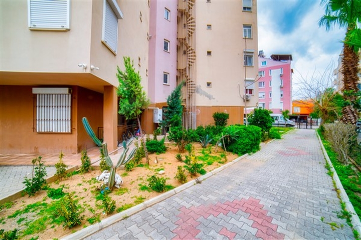 شقة بإطلالة رائعة على البحر في منطقة تشاغلايان الصغيرة - أنطاليا