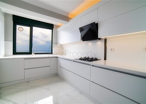 شقة بإطلالة رائعة على البحر في منطقة تشاغلايان الصغيرة - أنطاليا