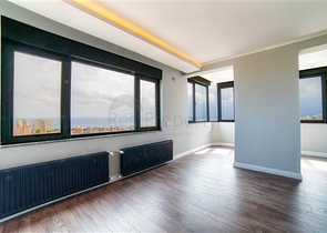 شقة بإطلالة رائعة على البحر في منطقة تشاغلايان الصغيرة - أنطاليا