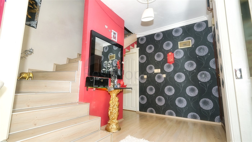 بنتهاوس 3 + 1 في ألتينكوم كونيالتي