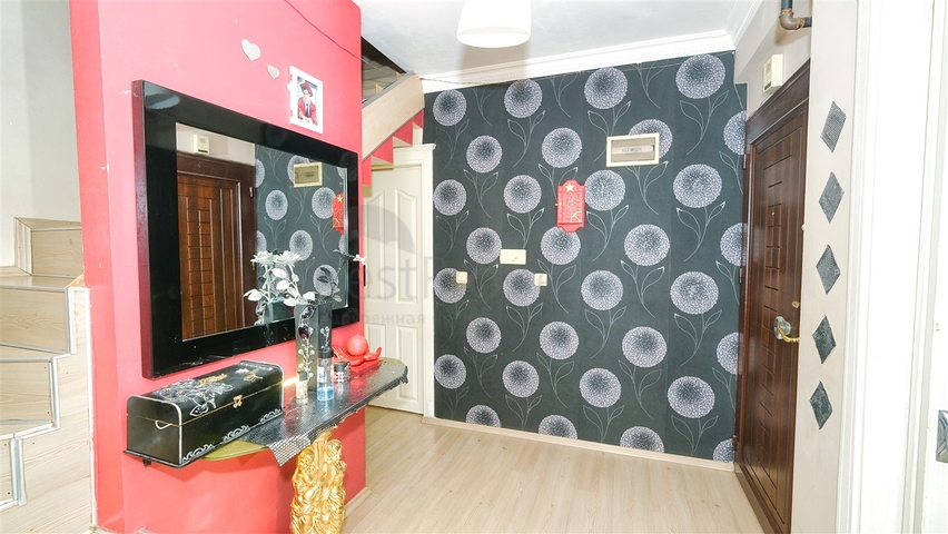 بنتهاوس 3 + 1 في ألتينكوم كونيالتي