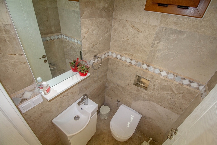 عقارات فتحية -فيلا مستقلة مع مسبح حاص 