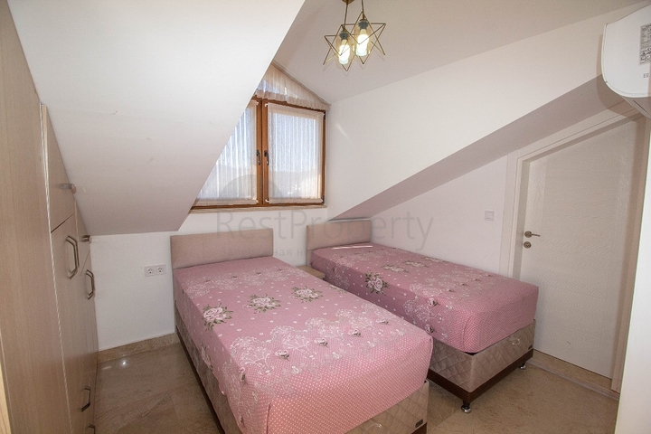 عقارات فتحية -فيلا مستقلة مع مسبح حاص 