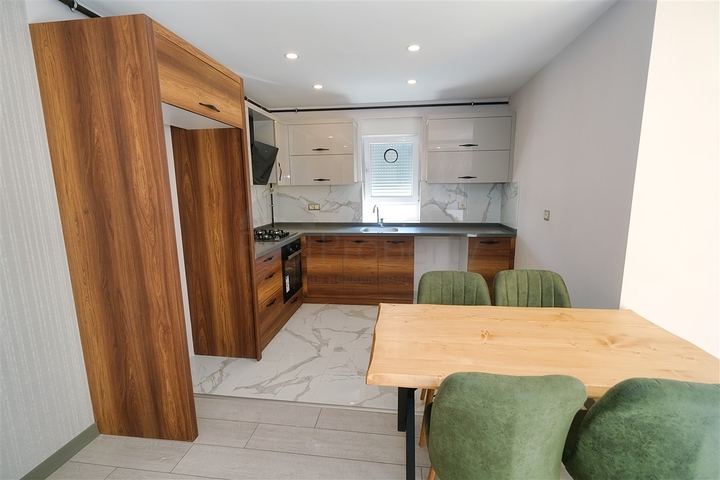 شقق 1 + 1 و 3 + 1 في مجمع جديد في منطقة هورما