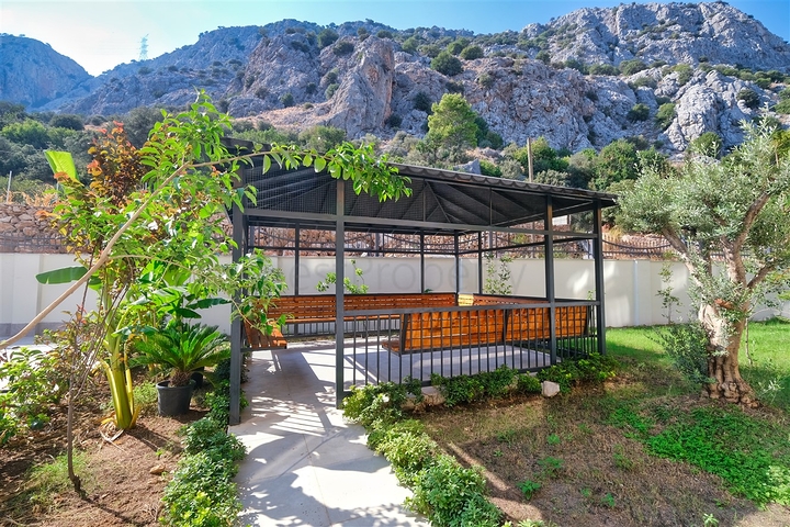 شقق 1 + 1 و 3 + 1 في مجمع جديد في منطقة هورما